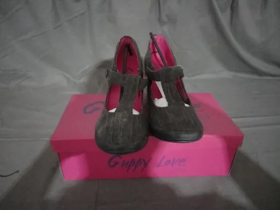 APPROXIMATELY 9 BOXED PAIRS OF GUPPY LOVE BY BLOWFISH WEDGE SHOES IN VARIOUS SIZES TO INCLUDE SIZE 39.5EU