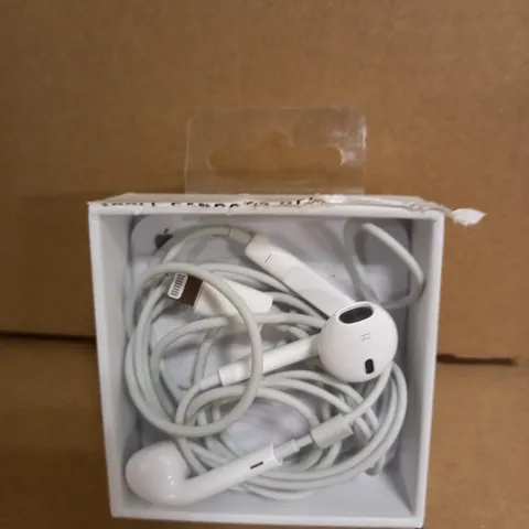 APPLE EARPODS 