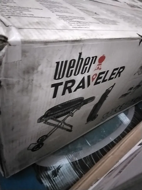 BOXED WEBER TRAVELER 63 × 34CM