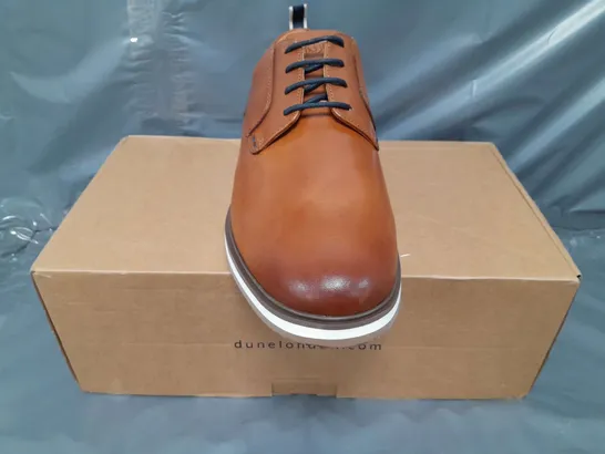 BOXED PAIR OF DUNE LONDON 511 SHOES IN TAN SIZE 10