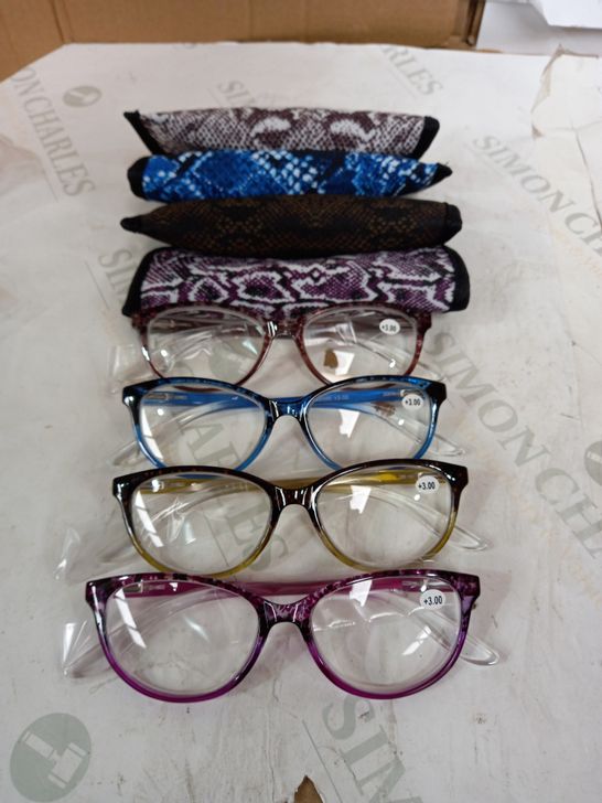 Set of 4 Reading Glasses - SNAKE PRINT 