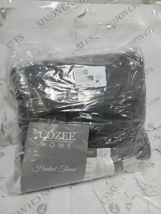 COZEE HOME VELVETSOFT HEATED THROW IN CHARCOAL 