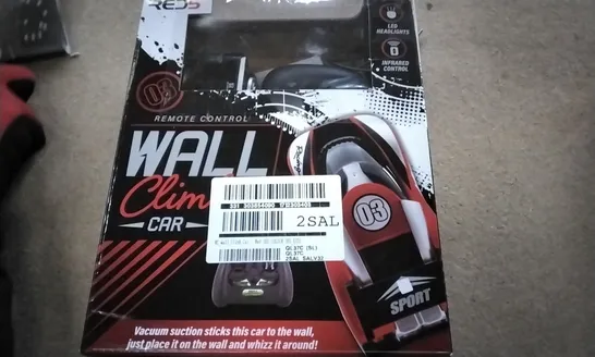 RED5 RC WALL CLIMB CAR RRP £24.99