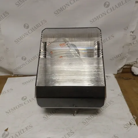 BRAND NEW UNIPACK PHOTOCELL 70W SODIUM WALL PACK (INC LAMP) (UW70S/PC)