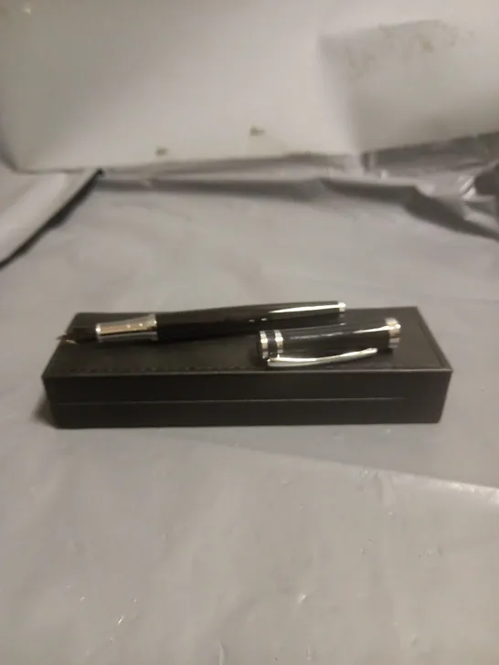 ASTER SWITZERLAND FOUNTAIN PEN IN BLACK 