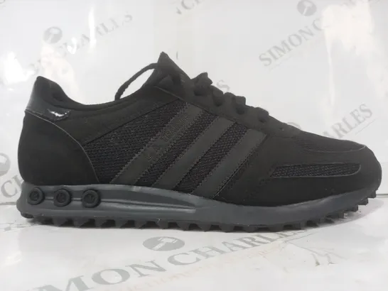 BOXED PAIR OF ADIDAS TRAINERS IN BLACK UK SIZE 10.5