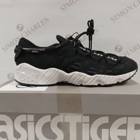 ASICSTIGER GEL-MAI IN BLACK - 10 1/2