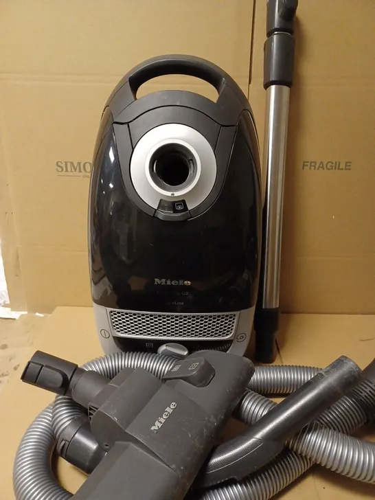 MIELE COMPLETE C2 POWERLINE VACUUM CLEANER 