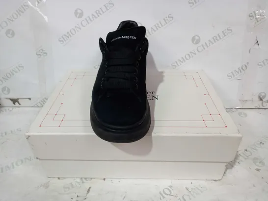 BOXED PAIR OF ALEXANDER MCQUEEN OVERSIZED SUEDE SNEAKERS IN BLACK UK SIZE 9.5