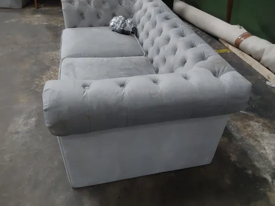 DESIGNER CHESTERFIELD TWO SEATER SOFA GREY PLUSH FABRIC 