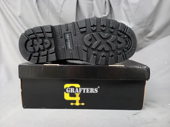 BOXED PAIR OF GRAFTERS GRINDER SAFETY TWIN GUSSET DEALER BOOTS IN BLACK UK SIZE 9