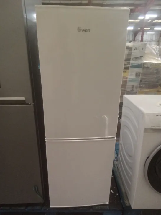 SWAN SR15880W 50CM WIDE 146 TALL FREESTANDING LOW FROST FRIDGE FREEZER WHITE