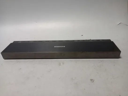 SAMSUNG UHD55 ONE CONECT TV BOX