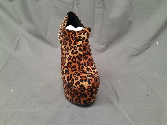 BOX OF APPROXIMATELY 10 BOXED PAIRS OF CASANDRA PLATFORM WEDGES IN LEOPARD PRINT - VARIOUS SIZES