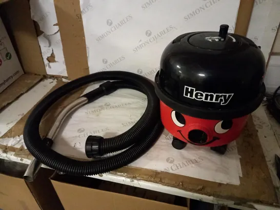 NUMATIC HVT160 HENRY VACUUM CLEANER