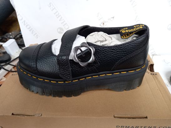 BOXED PAIR OF DR. MARTENS ADDINA FLWR BLACK LEATHER SHOES - UK 5