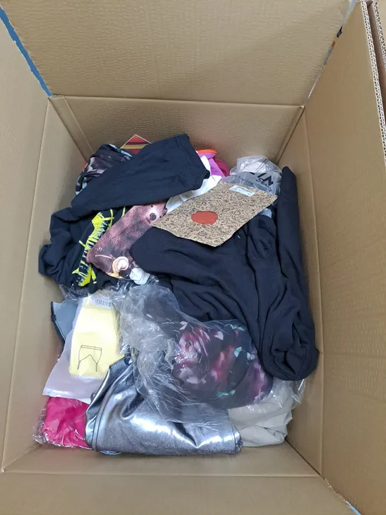 BOX OF ASSORTED CLOTHING TO INCLUDE T-SHIRTS, HOODIES, JACKETS ETC