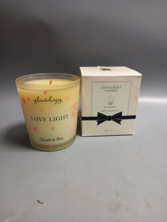 BOXED NOODLE & BOO GLOWOLOGY LOVE LIGHT CANDLE