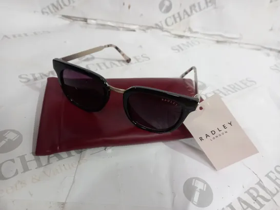 RADLEY LONDON PENSBURRY CLASSIC SUNGLASSES IN BLACK WITH RED CASE