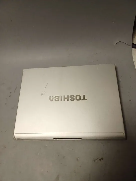 TOSHIBA PORTEGE R500 LAPTOP 