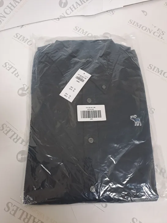 PACKAGED ABERCROMBIE & FITCH POLO SHIRT - SIZE LARGE 