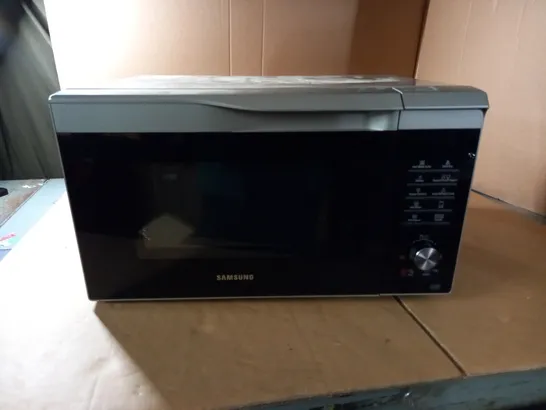 SAMSUNG EASY VIEW™ CONVECTION MICROWAVE