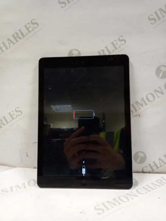 APPLE A1474 IPAD AIR 