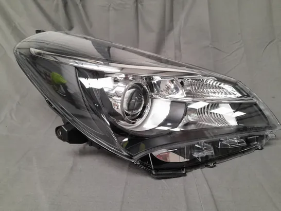 BOXED TRUPART REPLACEMENT HEAD LAMP UNIT FOR 2014 TOYOTA YARIS 5-DOOR