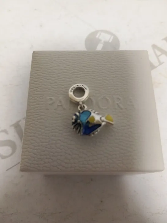 BOXED PANDORA DISNEY/PIXAR FISH CHARM