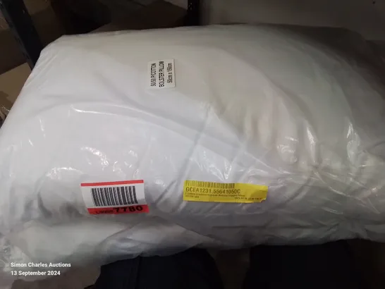 BAGGED FINADENI GLASTBURY SUPREME MEDIUM SUPPORT PILLOW 