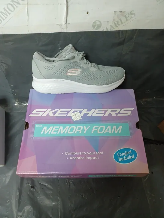 BOXED SKECHERS SKECH-LITE PRO - PERFECT TIME WITH MEMORY FOAM - GREY AND PINK - SIZE 6 UK