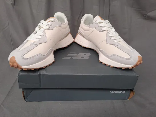 BOXED PAIR OF NEW BALANCE 327 SHOES IN WHITE/STONE/TAN UK SIZE 6