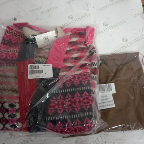 BOX OF APPROX 10 ASSORTED CLOTHING ITEMS TO INCLUDE JUMPERS CARDIGANS AND SHIRTS 