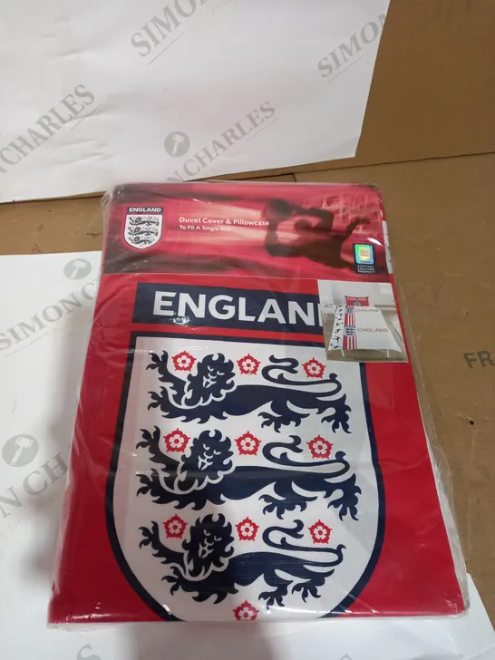 ENGLAND DUVET AND PILLOW CASE SET TO FIT A SINGLE BED 