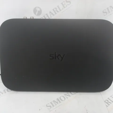 SKY Q BOX - ES130