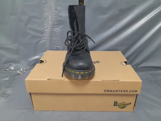 BOXED PAIR OF DR MARTENS 1460 PASCAL ANKLE BOOTS IN BLACK UK SIZE 5