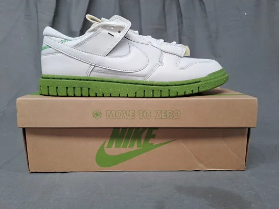 BOXED PAIR OF NIKE AIR DUNK LOW JUMBO SHOES IN WHITE/GREEN UK SIZE 10