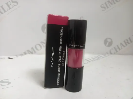 BOXED MAC COSMETICS VERSICOLOUR VARNISH CREAM LIP STAIN #108 VARNISHLY RED