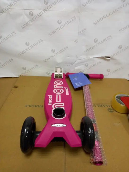 BOXED MICRO SCOOTER MAXI DELUXE LED PINK RRP £144.99