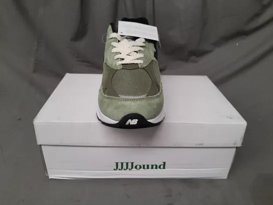 BOXED PAIR OF NEW BALANCE JJJJOUND RUNNING COURSE SHOES IN GREEN UK SIZE 10