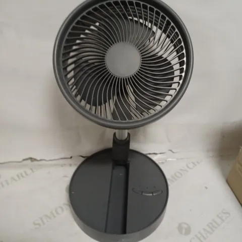 BELL & HOWELL RECHARGEABLE EXTENDABLE DESK & FLOOR FAN, GREY