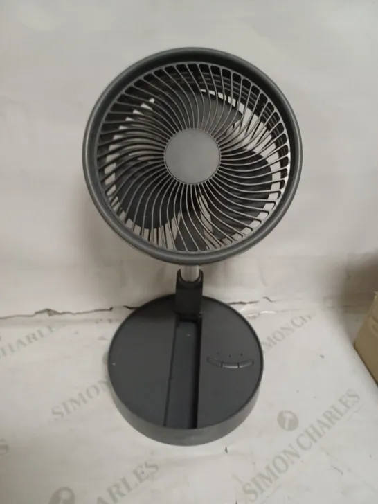 BELL & HOWELL RECHARGEABLE EXTENDABLE DESK & FLOOR FAN, GREY