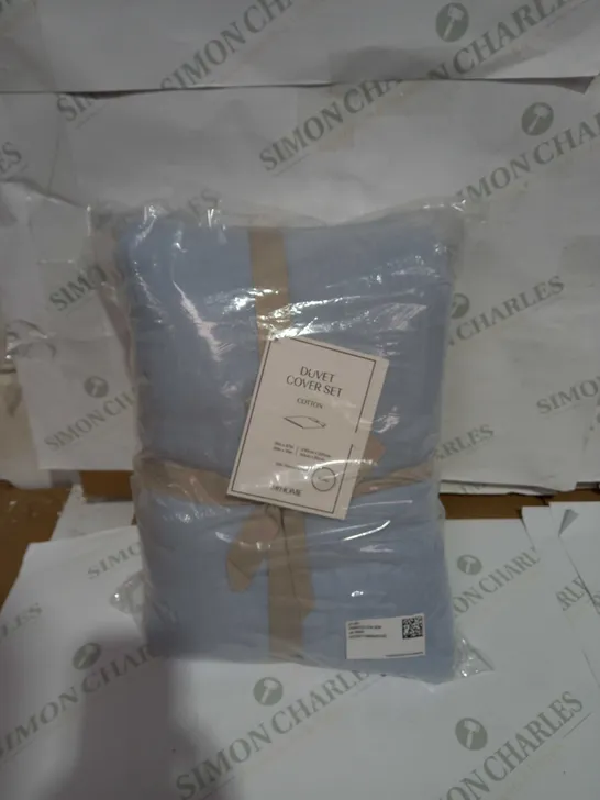 KING DUVET COVER SET, COTTON, 250 THREAD COUNT IN LIGHT BLUE (230CM X 220CM)