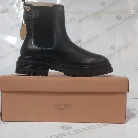 BOXED PAIR OF OSPREY LONDON THE HOLLYWOOD ANKLE BOOTS IN BLACK UK SIZE 5