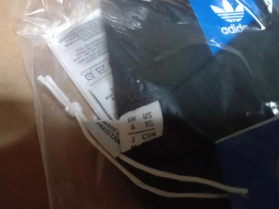 ADIDAS BLACK LEGGINGS - SIZE 6