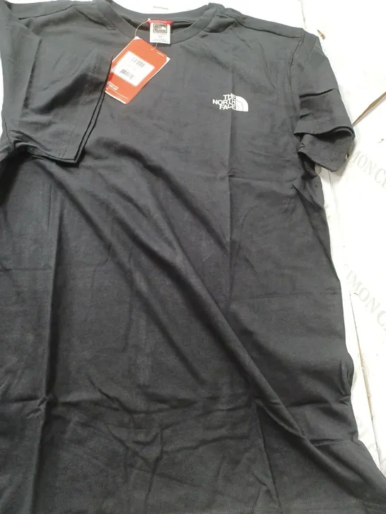 THE NORTHFACE PLAIN BLACK LOGO T-SHIRT - MEDIUM