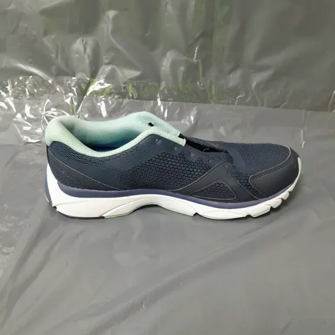 VIONIC LADIES VKO TRAINERS BLUE SIZE 5.5