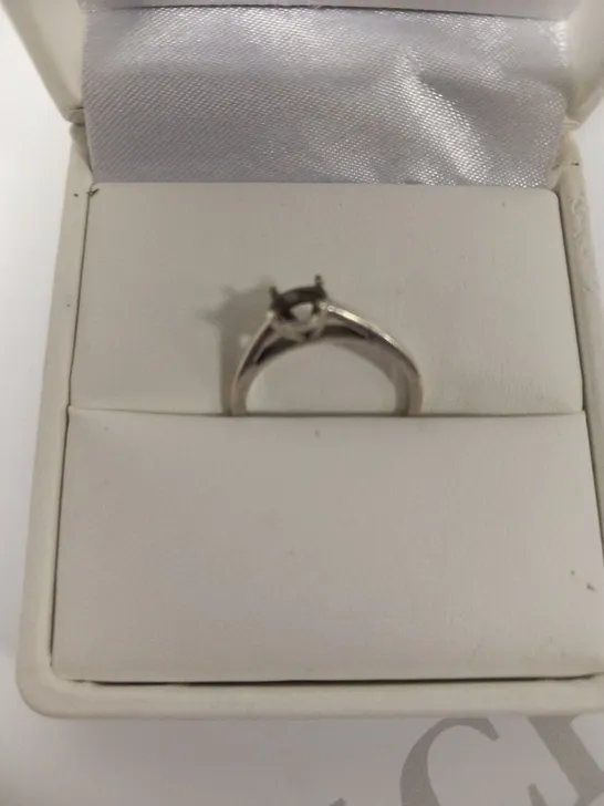 BOXED LADY LYNSEY WHITE GOLD RING