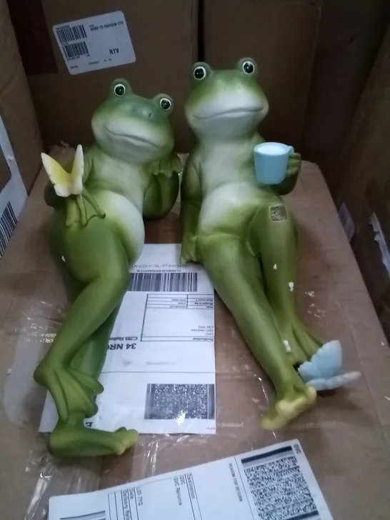 BOXED SET OF 2 GARDEN RELAXED FROG ORNAMENTS