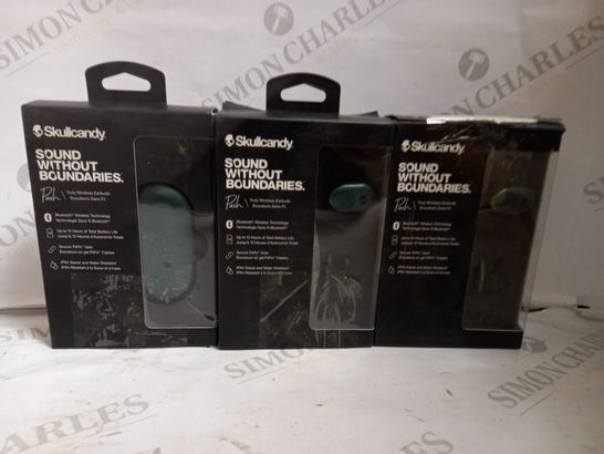 LOT OF APPROXIMATELY 10 SKULLCANDY EARPHONES